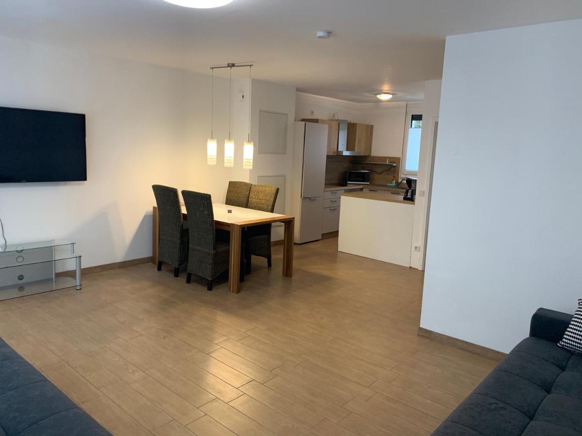 Ferienhaus Wunderschönes 140 Qm Reihenhaus Im Zeisigring 6, *